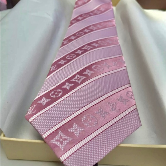 Louis Vuitton Other - 🆕💯%ICON LOUIS VUITTON PINK MONOGRAM MENS TIE🔥